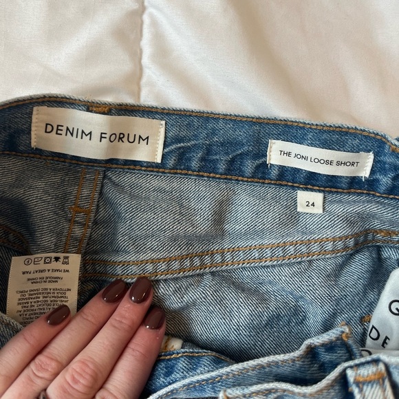 Aritzia Denim Forum The Joni Loose Short - Picture 5 of 5